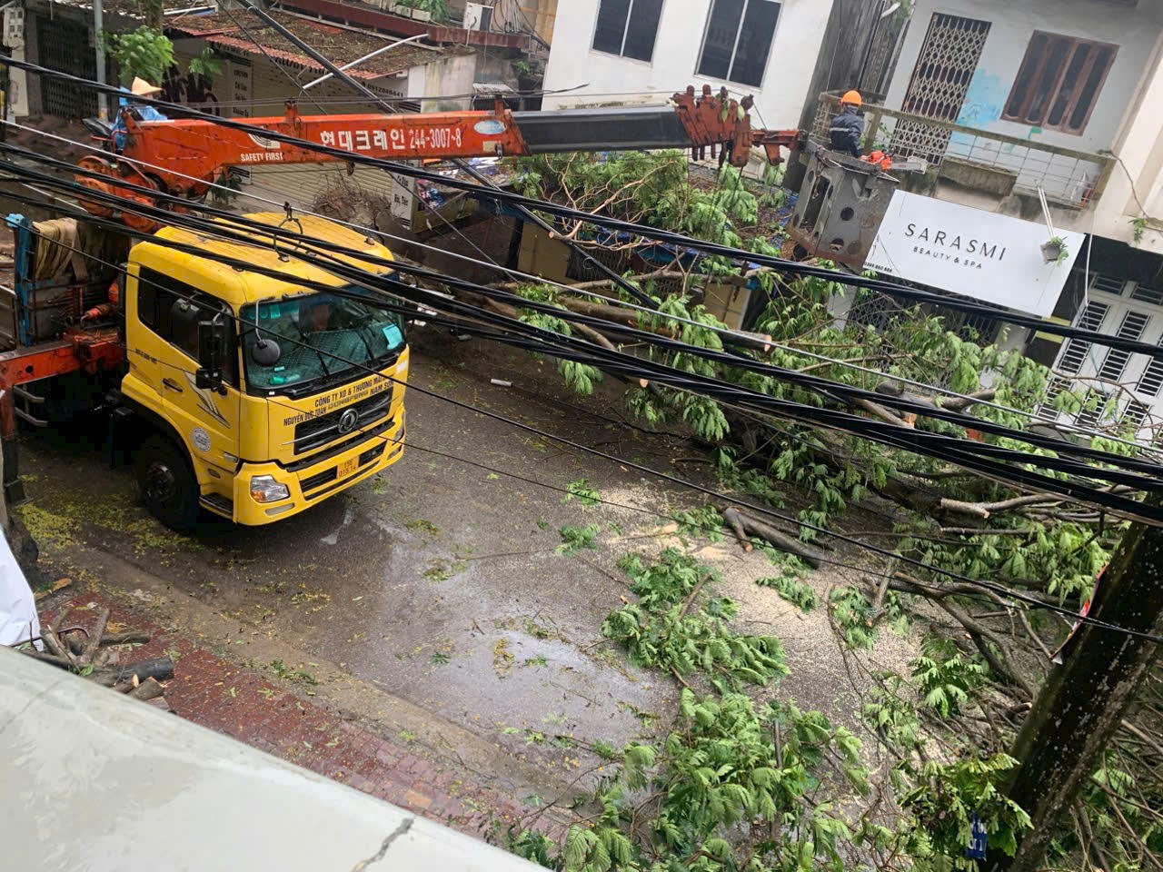 Bão quần thảo đồng bằng Bắc Bộ, 4 người tử vong, 6 người mất tích