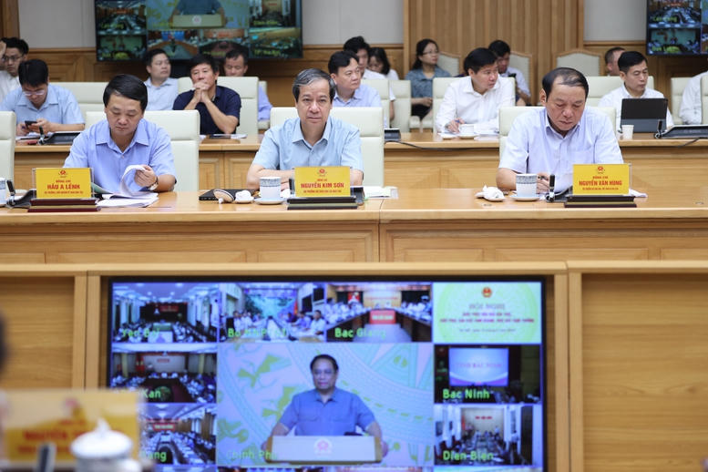 Thủ tướng: 6 nhóm nhiệm vụ, giải pháp lớn sau 'siêu bão' lịch sử