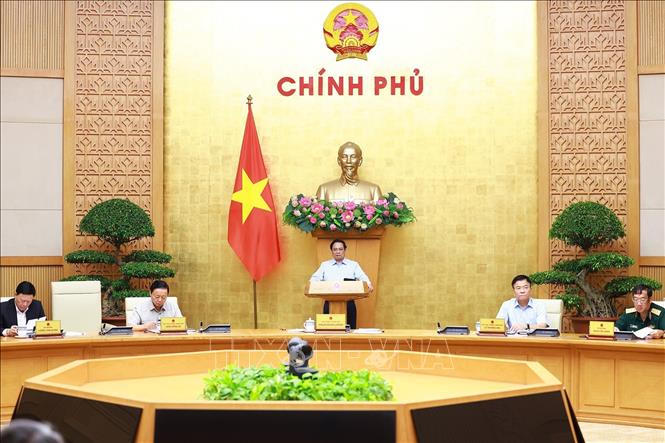 Thủ tướng Phạm Minh Chính: Tránh tình trạng bất cứ việc gì, cấp dưới cũng lên 'xin' cấp trên