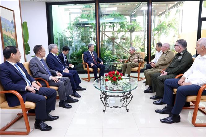 Tổng Bí thư, Chủ tịch nước Tô Lâm gặp Lãnh tụ Cách mạng Cuba, Đại tướng Raúl Castro Ruz