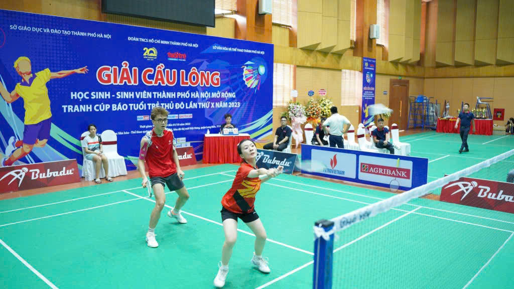 Sân chơi lớn 'tiếp lửa' cho giới trẻ yêu cầu lông