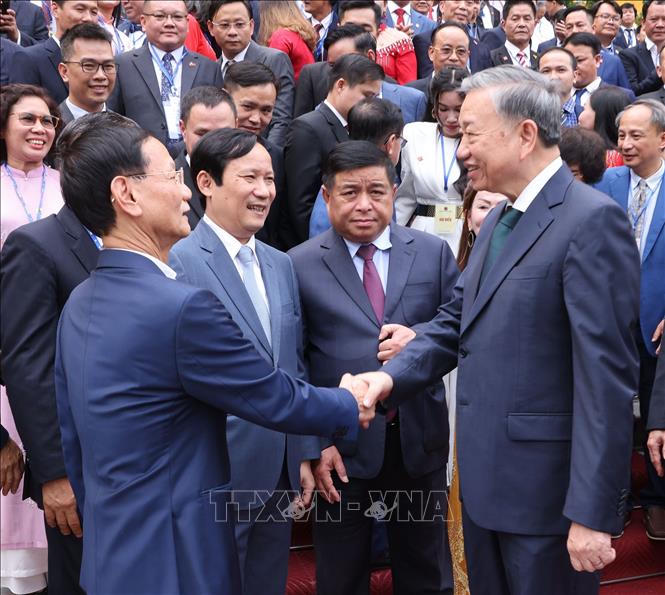 Tổng Bí thư, Chủ tịch nước Tô Lâm gặp mặt các doanh nhân tiêu biểu