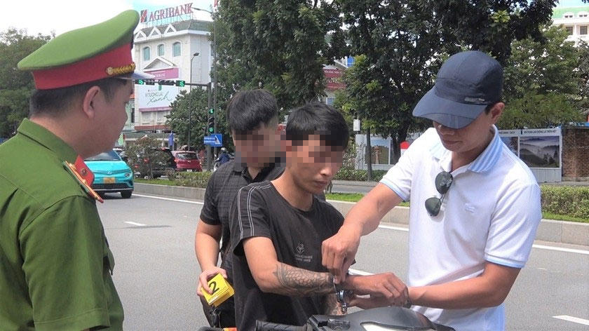 Truy bắt đối tượng cướp tài sản người đi đường ở TP Huế