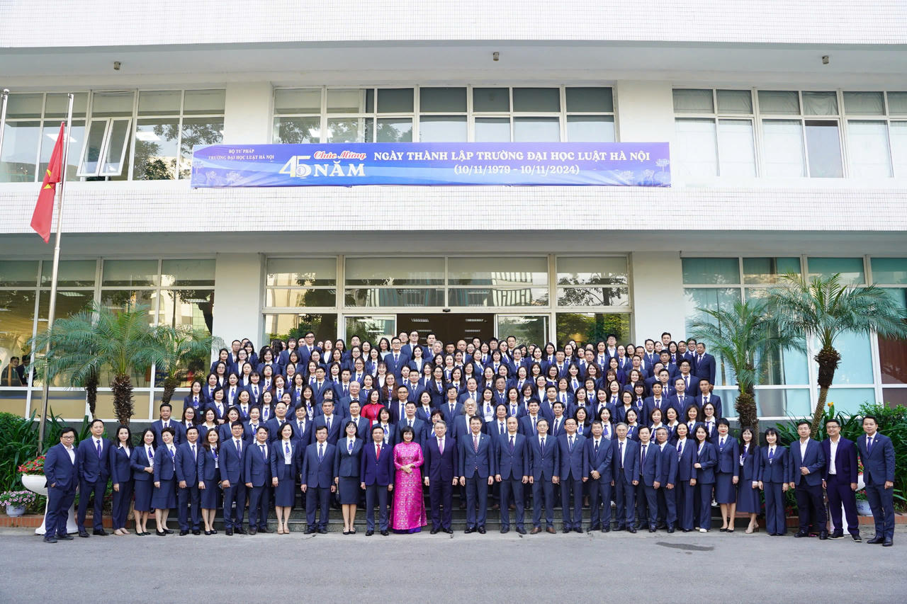 45 năm thành lập Trường Đại học Luật Hà Nội: Không ngừng nâng cao vị thế, uy tín, thương hiệu
