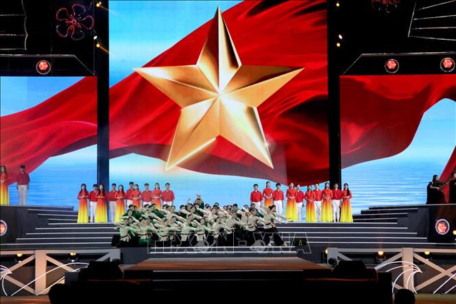 Tổng Bí thư dự Cầu truyền hình kỷ niệm 70 năm sự kiện tập kết ra Bắc tại Cà Mau