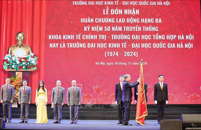 Tổng Bí thư Tô Lâm dự gặp mặt đại diện nhà giáo, cán bộ quản lý giáo dục