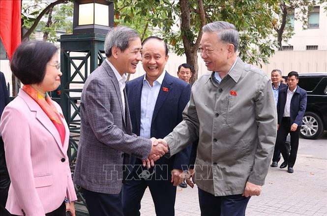 Tổng Bí thư Tô Lâm tiếp xúc cử tri Hà Nội