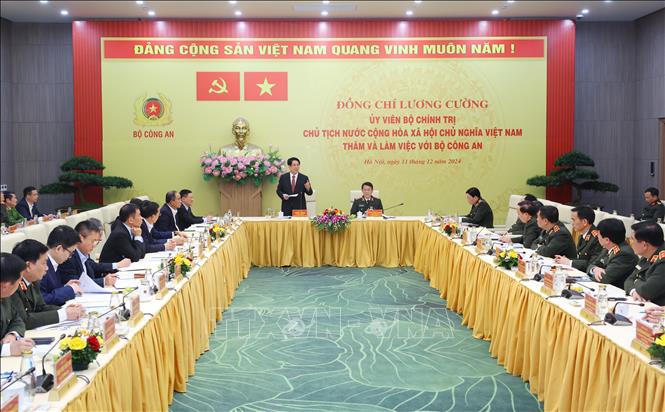 Chủ tịch nước Lương Cường thăm và làm việc với Bộ Công an