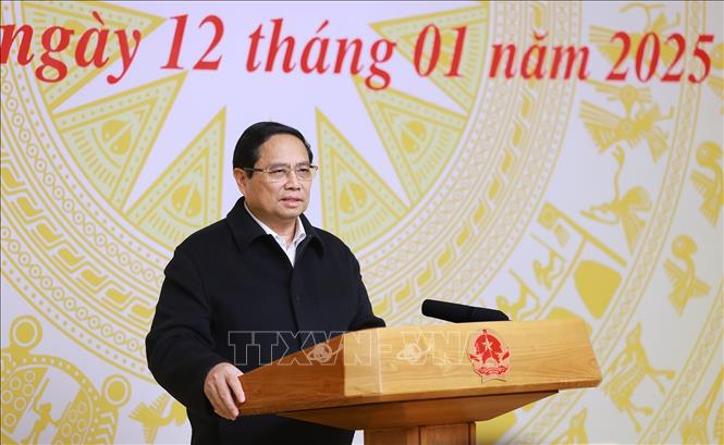 Thủ tướng: Làm với tất cả trái tim, khối óc vì người nghèo đang phải ở nhà tạm, dột nát