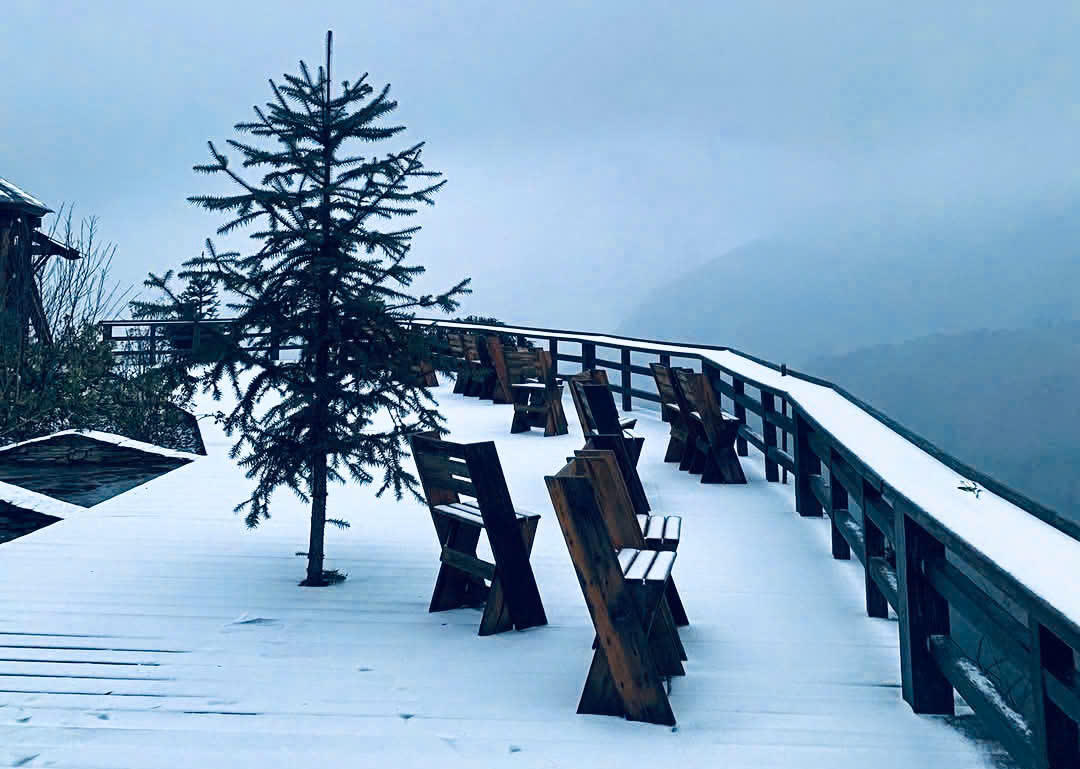 Tuyết rơi ở Y Tý