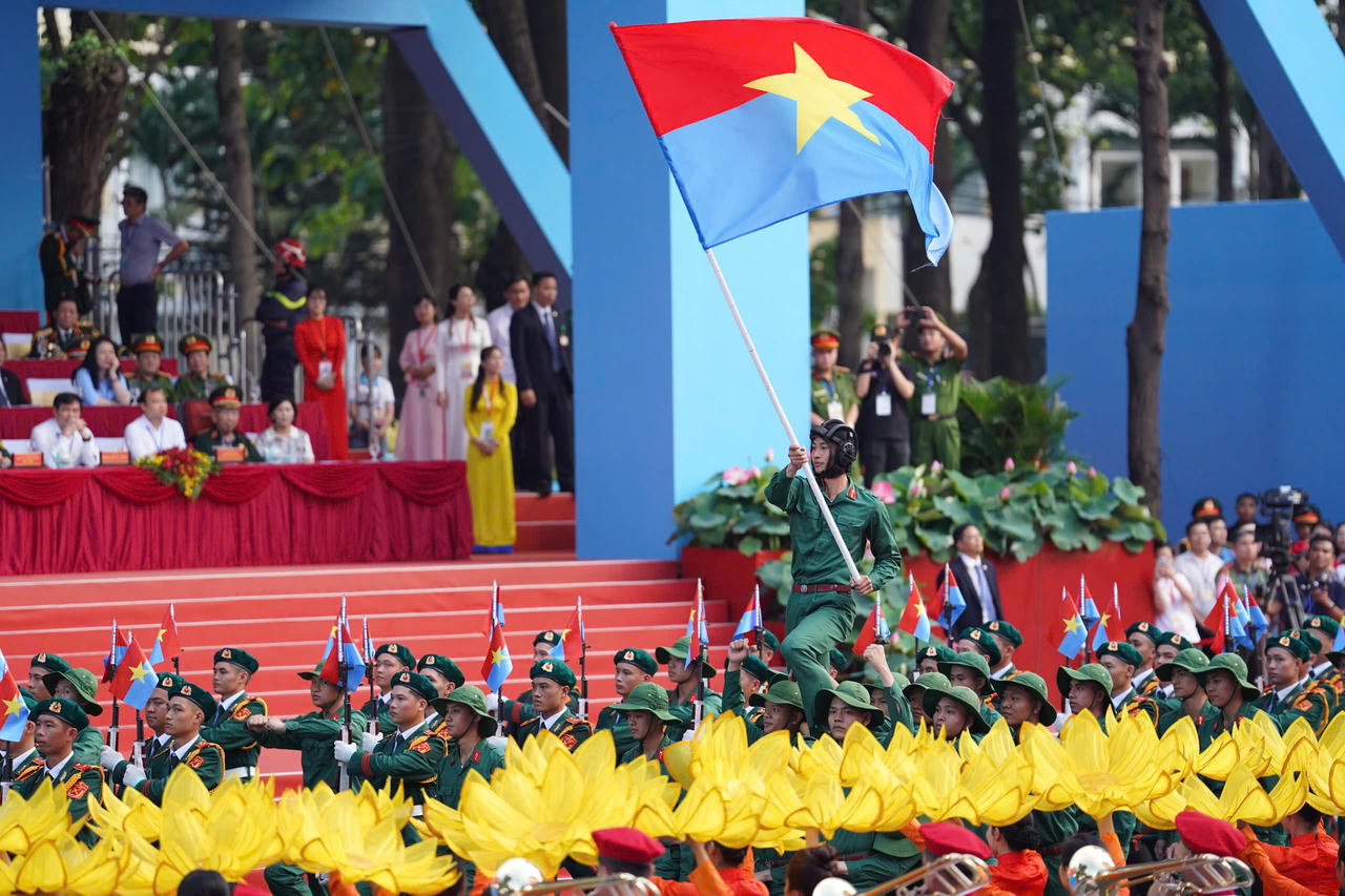 Tổng duyệt diễu binh, diễu hành mừng đại lễ 30/4 tại TP HCM