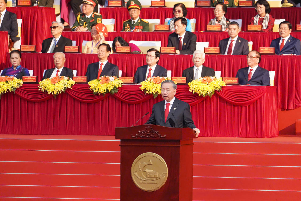 LỄ KỶ NIỆM, DIỄU BINH, DIỄU HÀNH MỪNG 50 NĂM GIẢI PHÓNG MIỀN NAM, THỐNG NHẤT ĐẤT NƯỚC