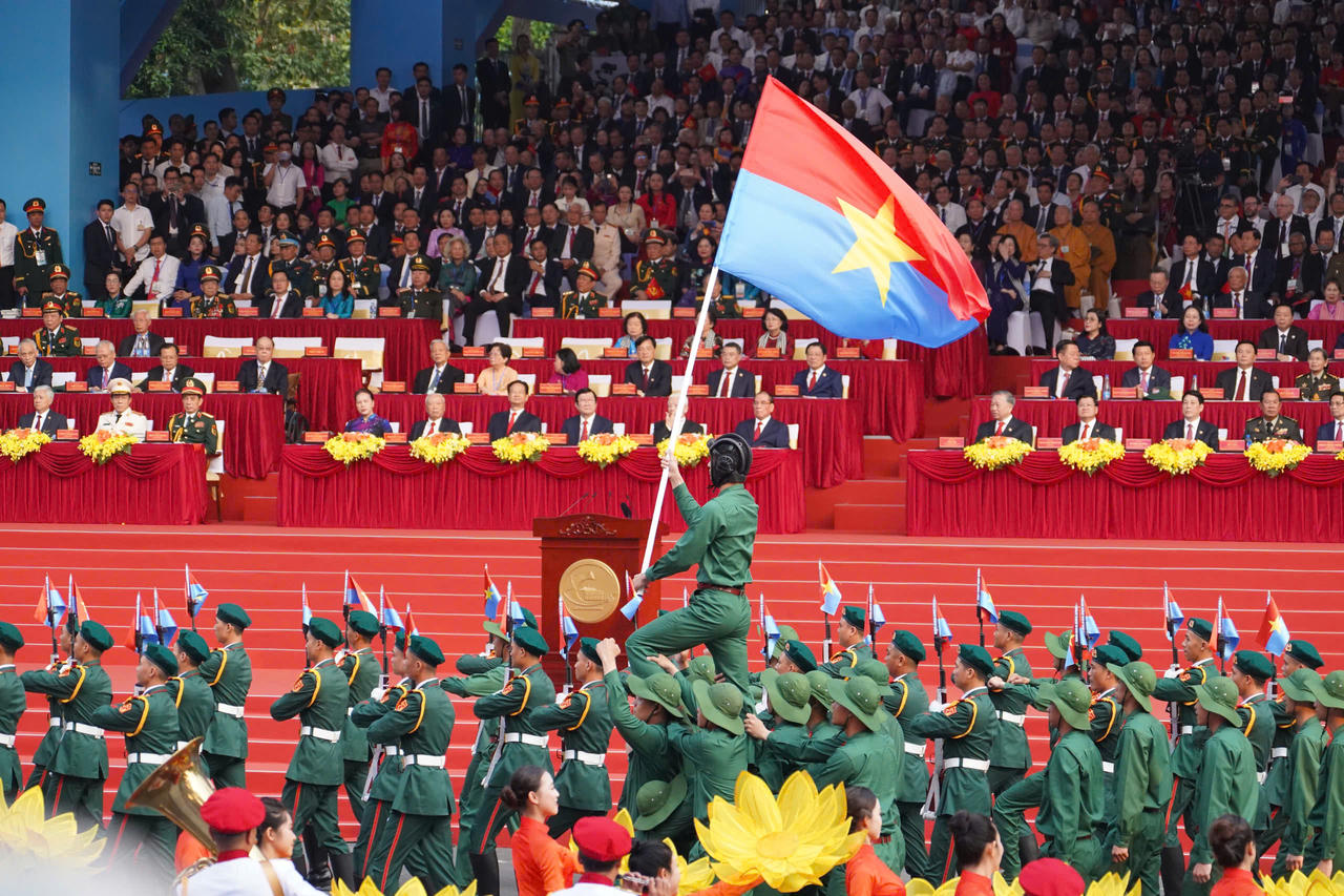 LỄ KỶ NIỆM, DIỄU BINH, DIỄU HÀNH MỪNG 50 NĂM GIẢI PHÓNG MIỀN NAM, THỐNG NHẤT ĐẤT NƯỚC