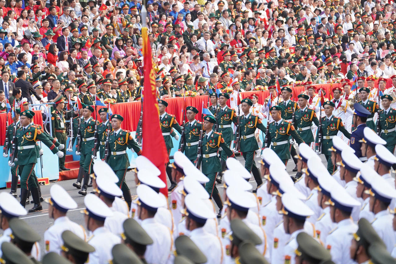 LỄ KỶ NIỆM, DIỄU BINH, DIỄU HÀNH MỪNG 50 NĂM GIẢI PHÓNG MIỀN NAM, THỐNG NHẤT ĐẤT NƯỚC