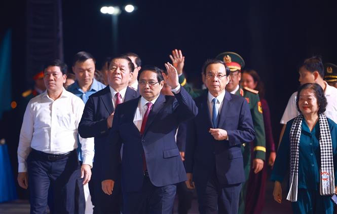 Ngọn lửa của lòng yêu nước và ý chí kiên trung tiếp tục soi đường cho hôm nay và mai sau