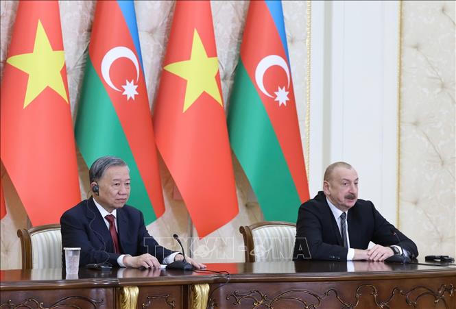 Thiết lập quan hệ Đối tác toàn diện Việt Nam - Azerbaijan