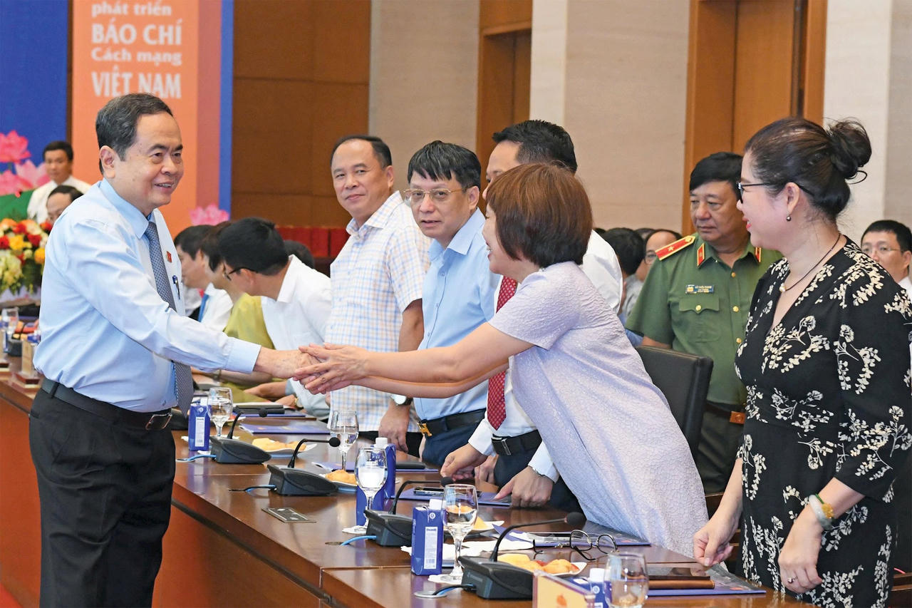 Chủ tịch Quốc hội Trần Thanh Mẫn gặp mặt các cơ quan báo chí