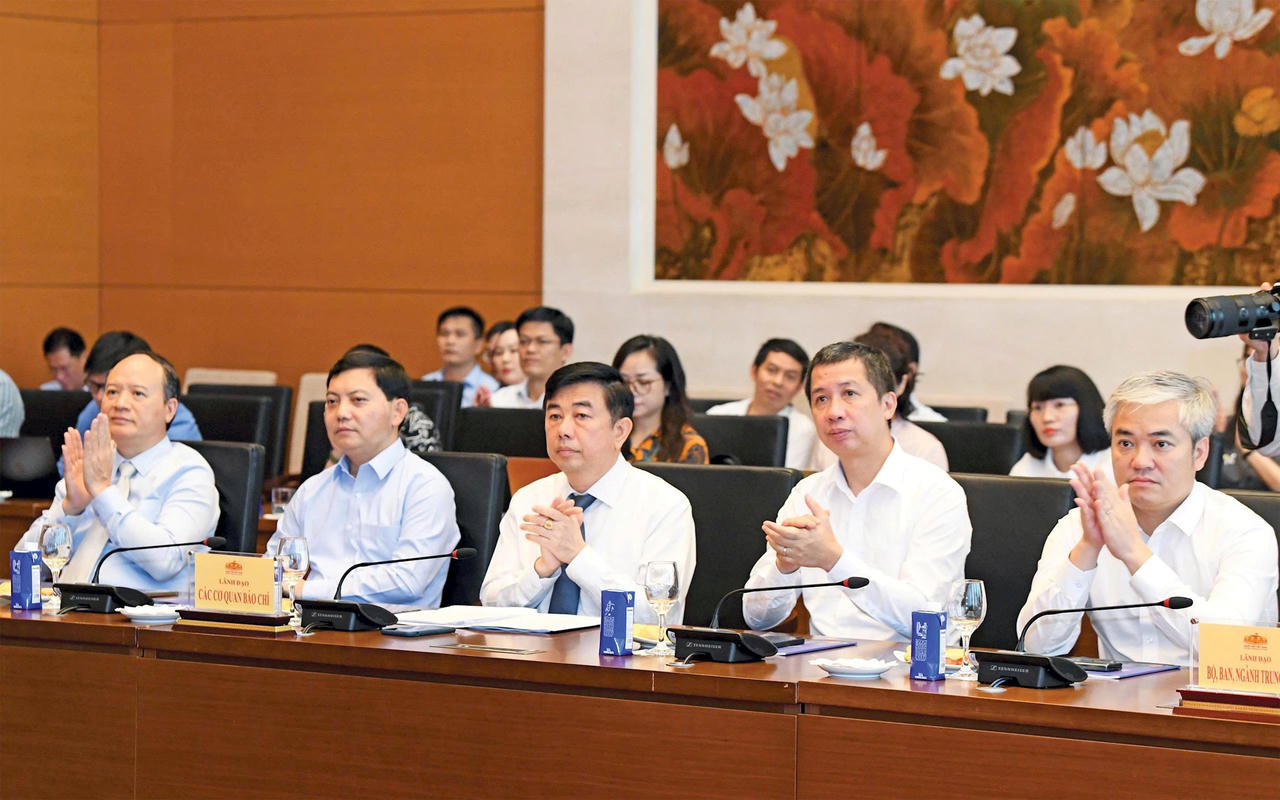 Chủ tịch Quốc hội Trần Thanh Mẫn gặp mặt các cơ quan báo chí