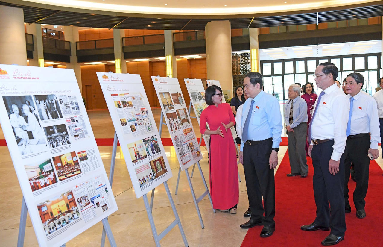 Chủ tịch Quốc hội Trần Thanh Mẫn gặp mặt các cơ quan báo chí