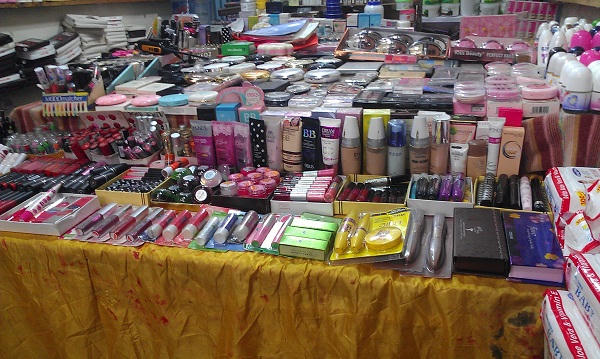 Cảnh giác với son môi “hàng hiệu” giá rẻ bất thường