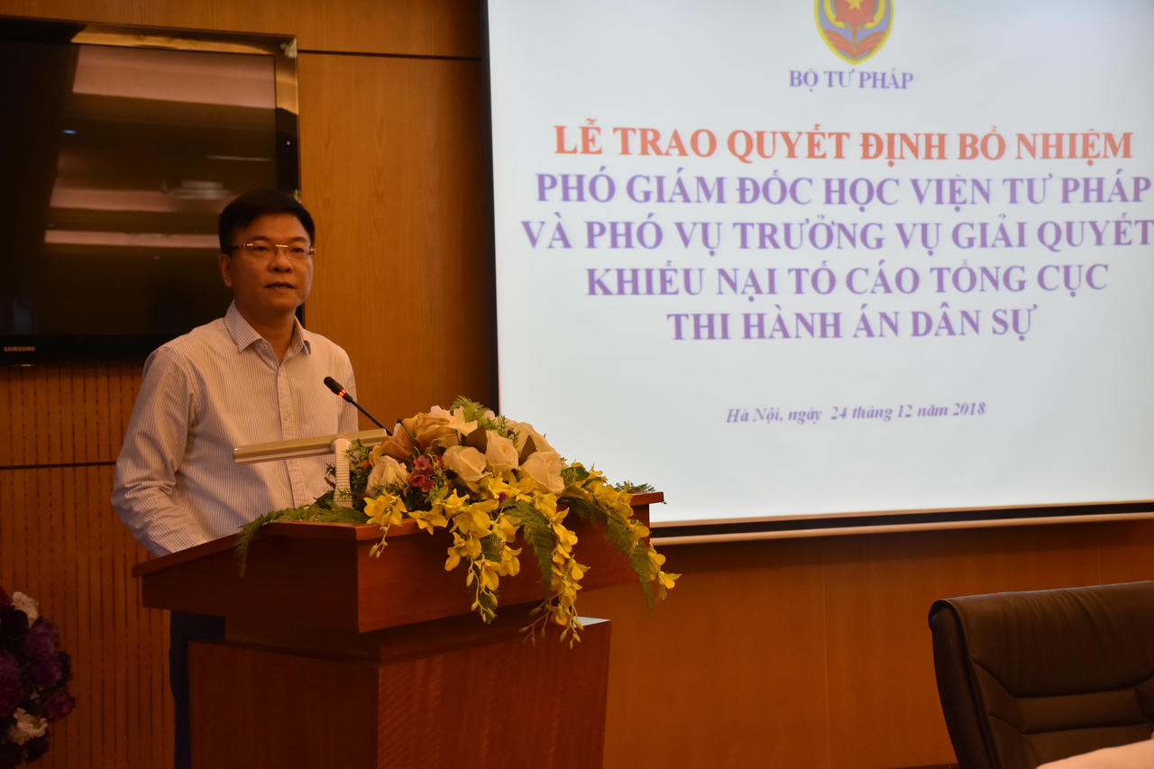 Bộ Tư pháp trao Quyết định bổ nhiệm Lãnh đạo cấp Vụ