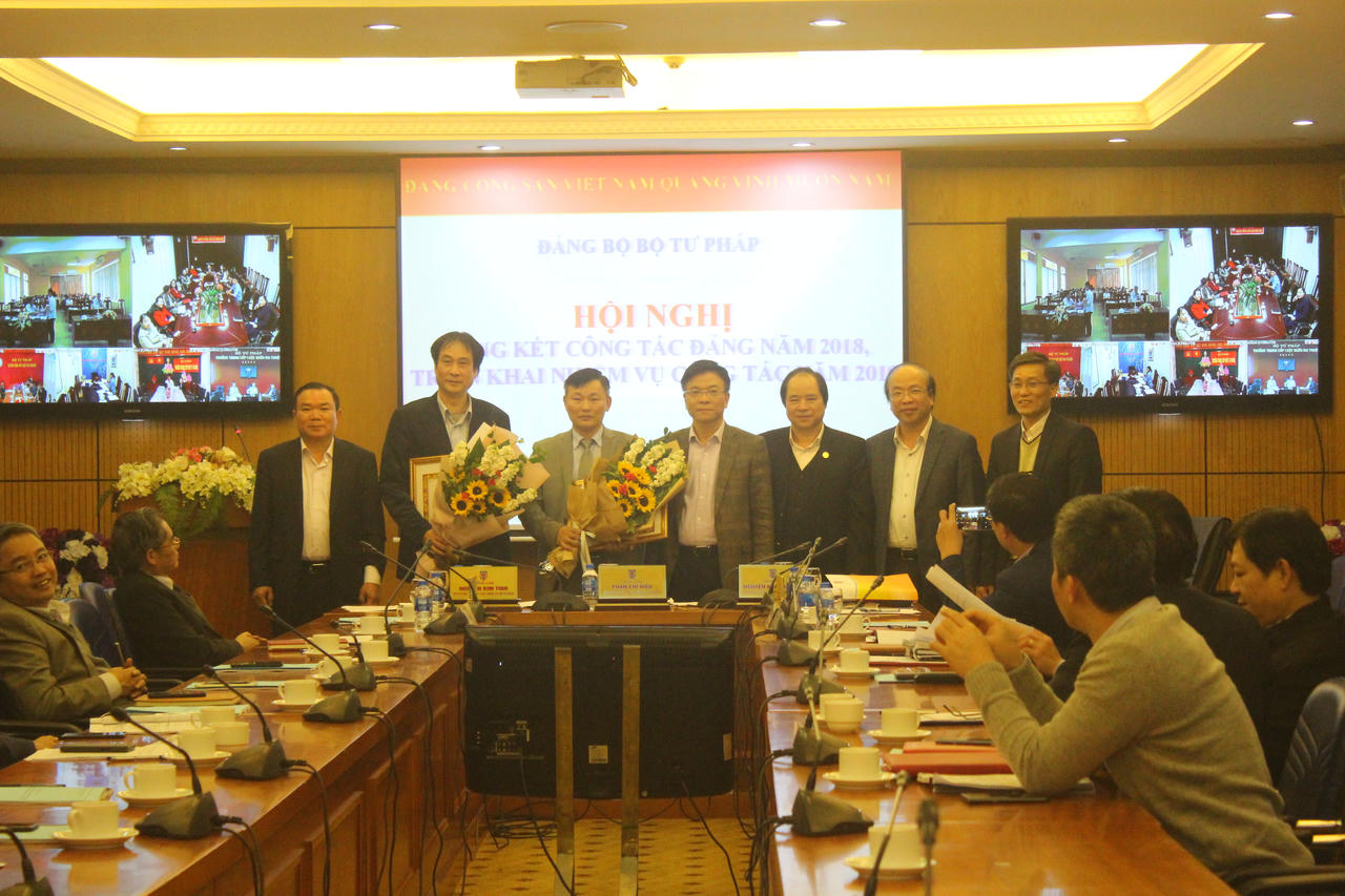 Tăng cường kiểm tra, giám sát để xây dựng Đảng bộ ngày càng vững mạnh