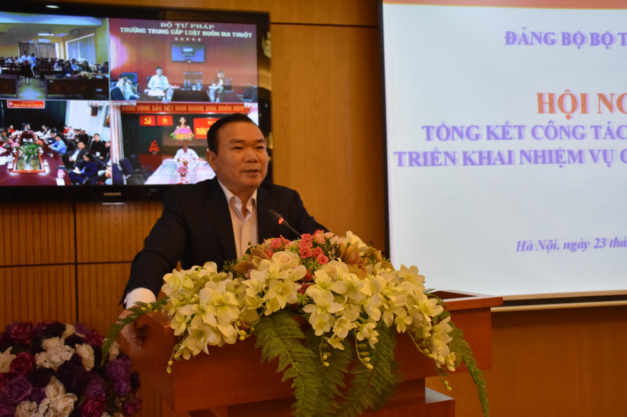 Tăng cường kiểm tra, giám sát để xây dựng Đảng bộ ngày càng vững mạnh