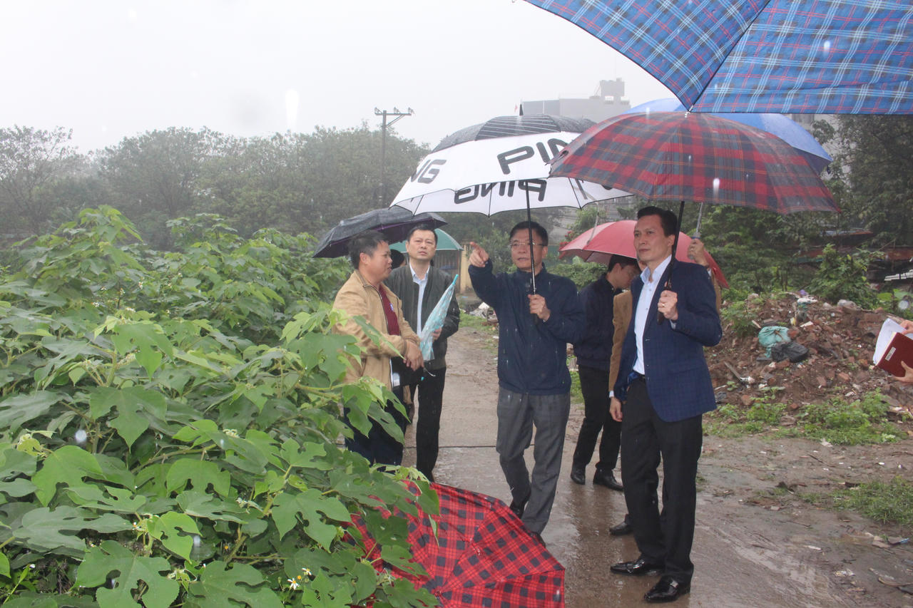 Bộ trưởng Lê Thành Long kiểm tra thực tế một số dự án xây dựng 