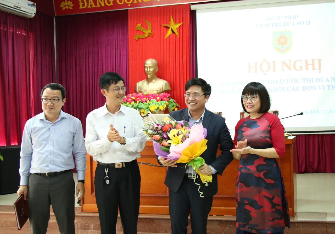 Thứ trưởng Đặng Hoàng Oanh: “Phong trào thi đua ở các đơn vị nâng cao chất lượng, hiệu quả công tác”