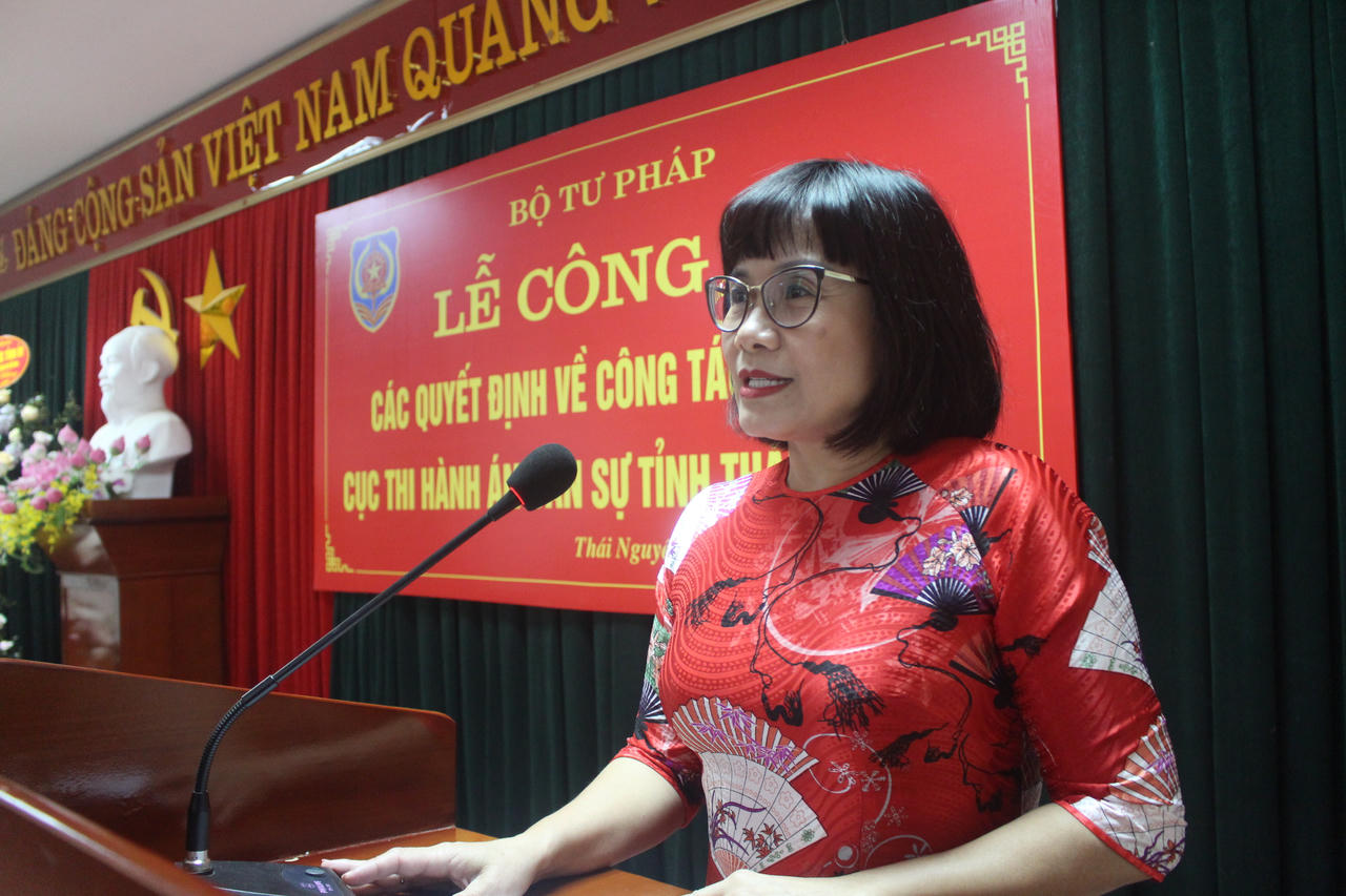 Trao quyết định bổ nhiệm Cục trưởng Cục Thi hành án dân sự Thái Nguyên