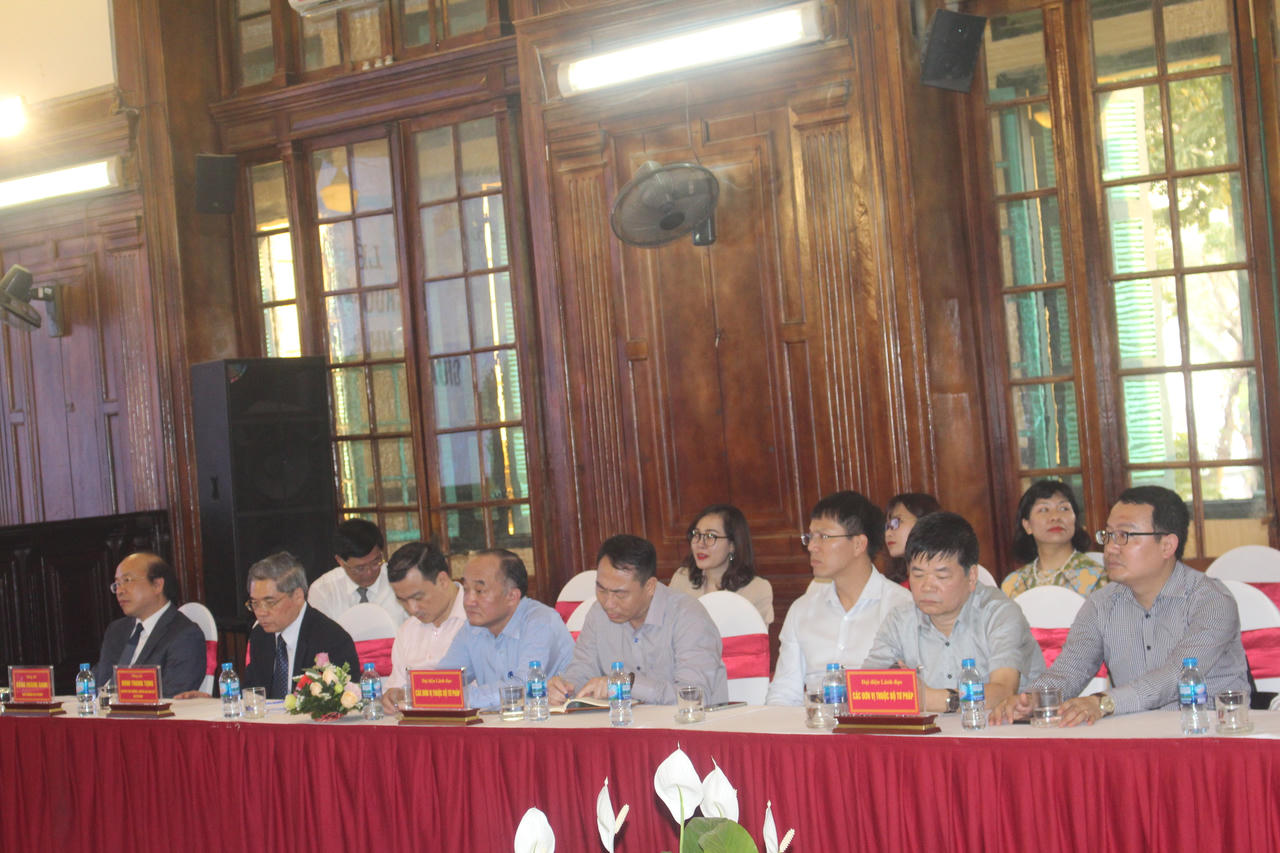 Ký kết Chương trình phối hợp giữa Tòa án nhân dân tối cao và Bộ Tư pháp