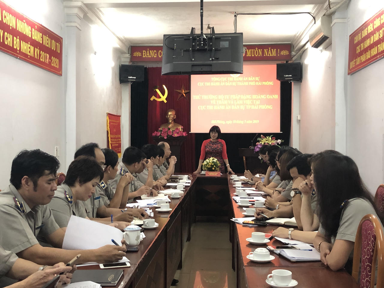 Thứ trưởng Đặng Hoàng Oanh mong Thi hành án dân sự TP Hải Phòng sẽ bứt phá