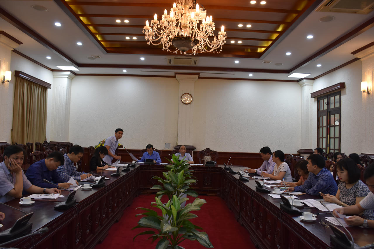 Tiếp tục thể chế hóa nhiều vấn đề nóng, bức xúc