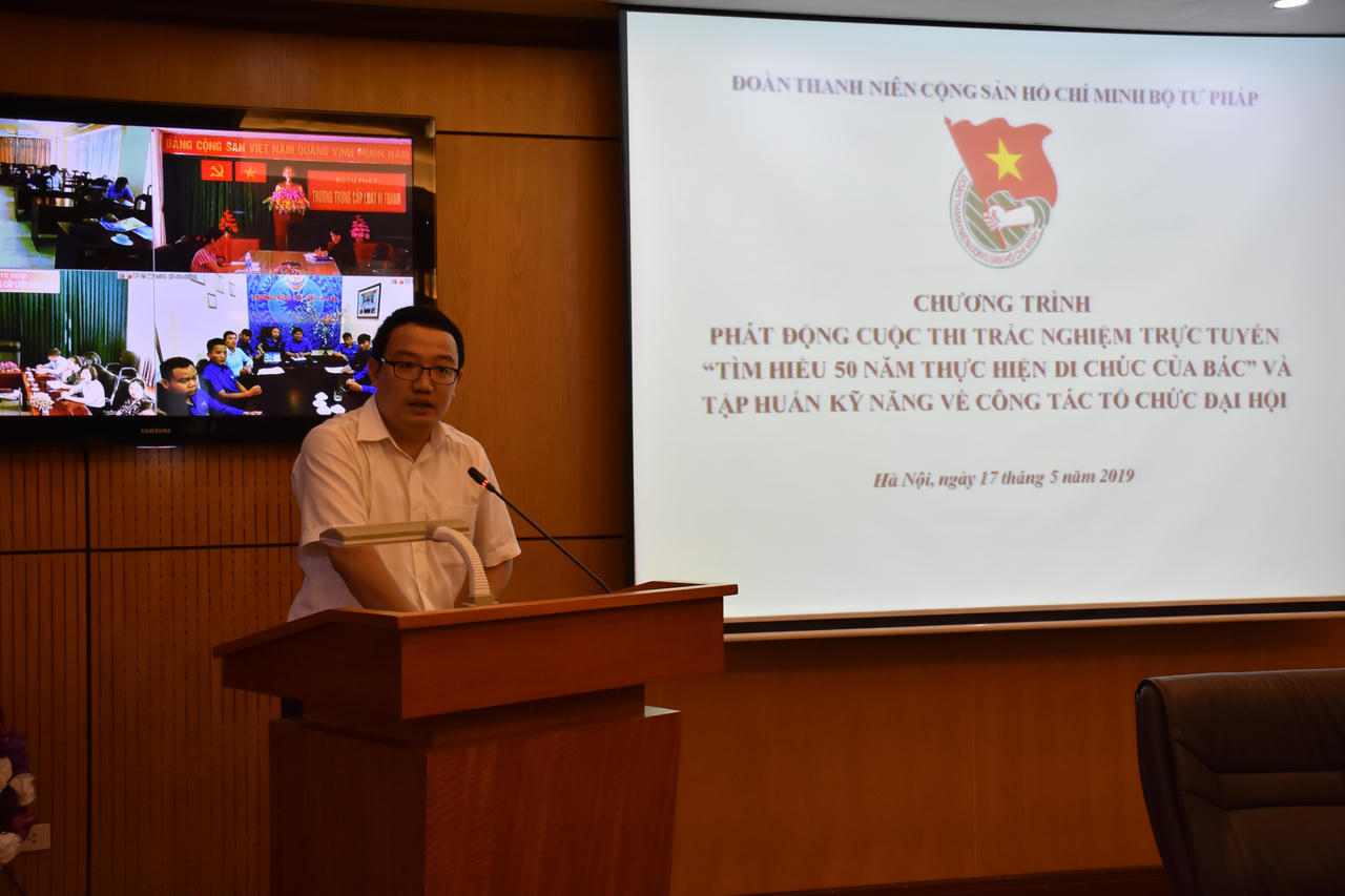 Mỗi đoàn viên, thanh niên cần phấn đấu, xứng đáng là thanh niên thời đại Hồ Chí Minh