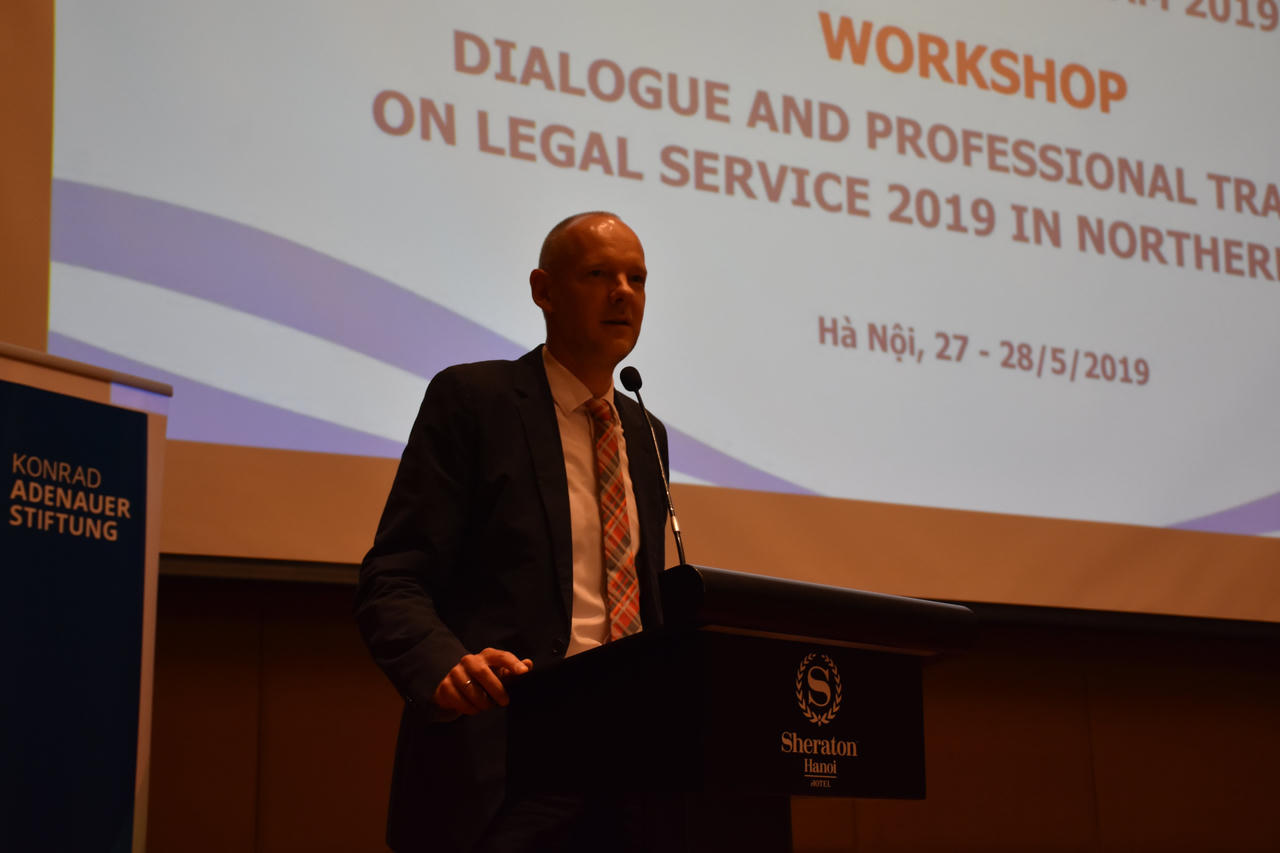 Vẫn còn tình trạng kiêm nhiệm công tác pháp chế