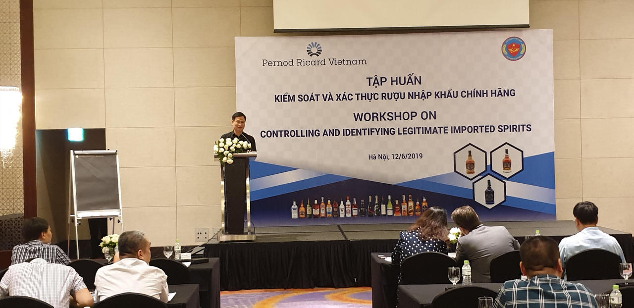 Tăng cường kiểm soát rượu nhập khẩu chính hãng