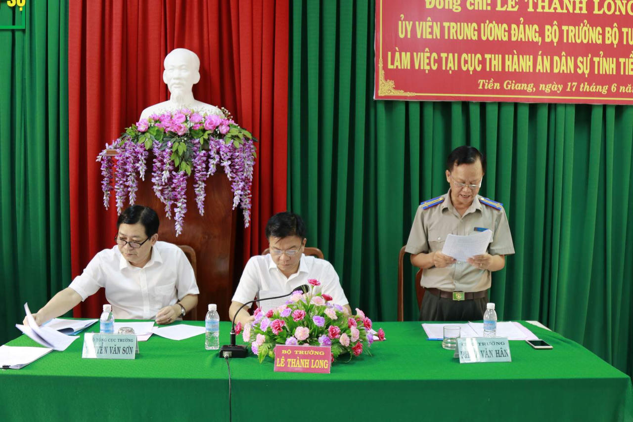 Bộ trưởng Lê Thành Long làm việc với tỉnh Tiền Giang: Cần chủ động, mạnh dạn tháo gỡ khó khăn, đẩy mạnh công tác Tư pháp