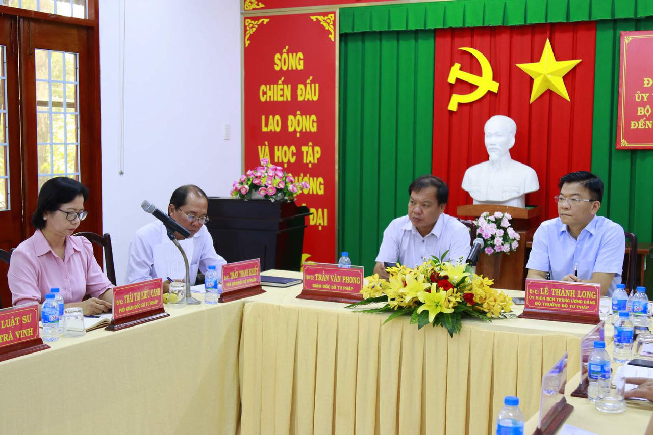 Bộ trưởng Lê Thành Long làm việc với tỉnh Trà Vinh: Đẩy mạnh giải quyết công tác quốc tịch, hộ tịch có yếu tố nước ngoài