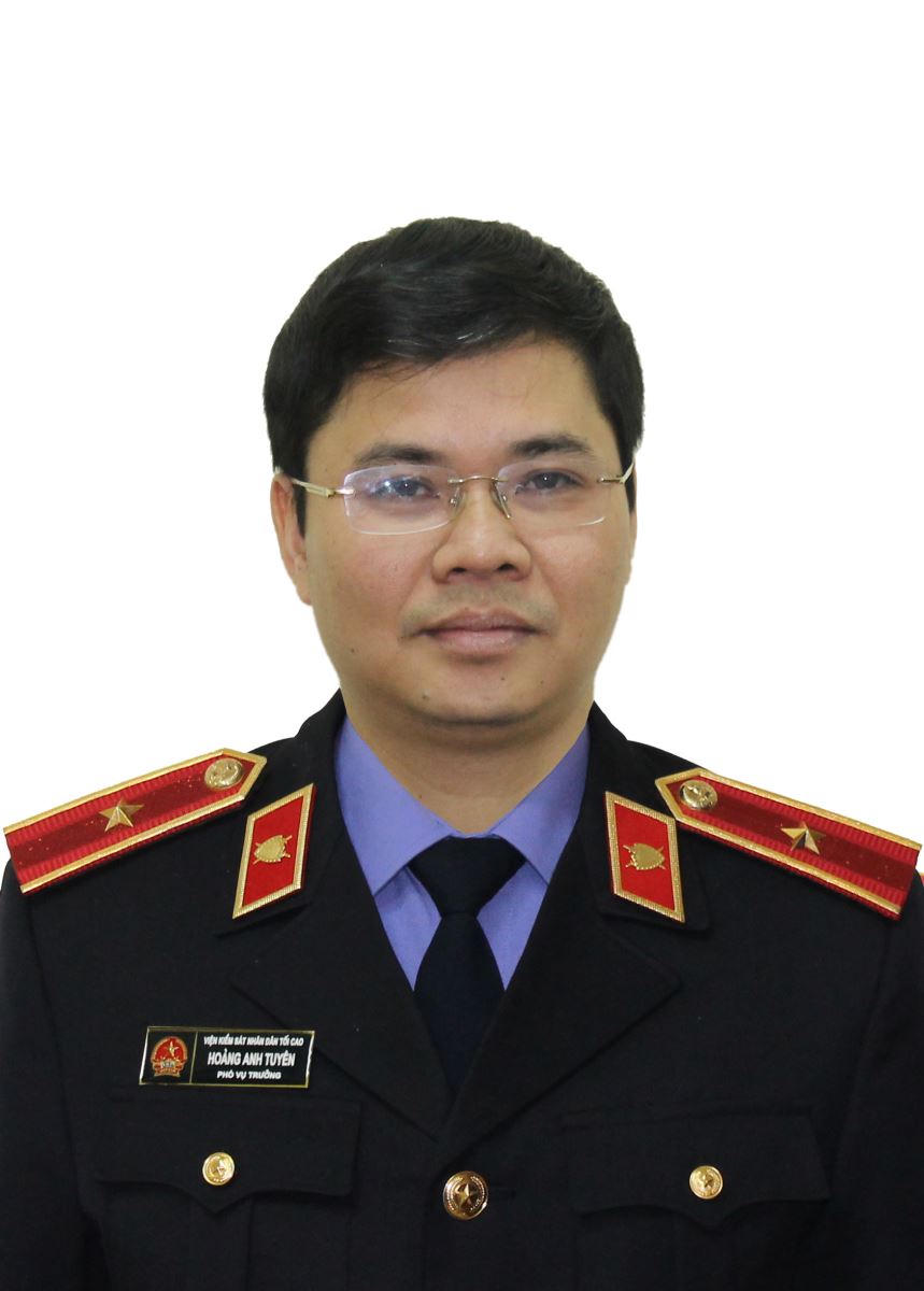 Những vấn đề pháp lý đặt ra cho việc xây dựng, hoàn thiện hệ thống pháp luật Việt nam thời 4.0