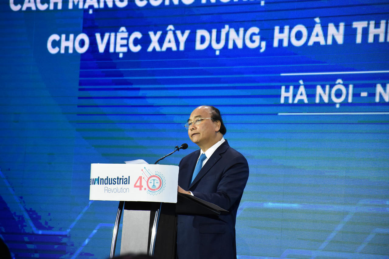 Thủ tướng Nguyễn Xuân Phúc dự Hội thảo những vấn đề pháp lý trong cách mạng 4.0