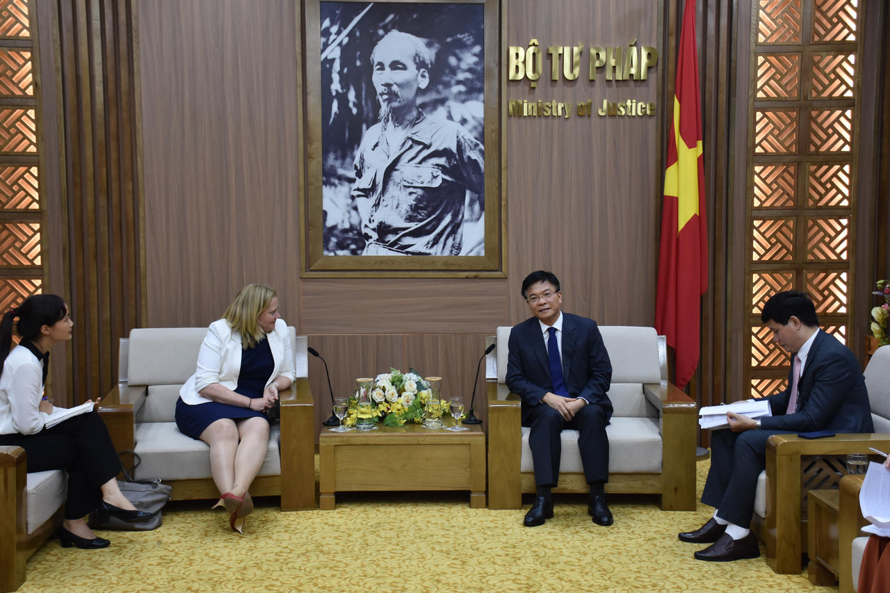 Tiếp tục hợp tác để thúc đẩy mối quan hệ ngoại giao tốt đẹp