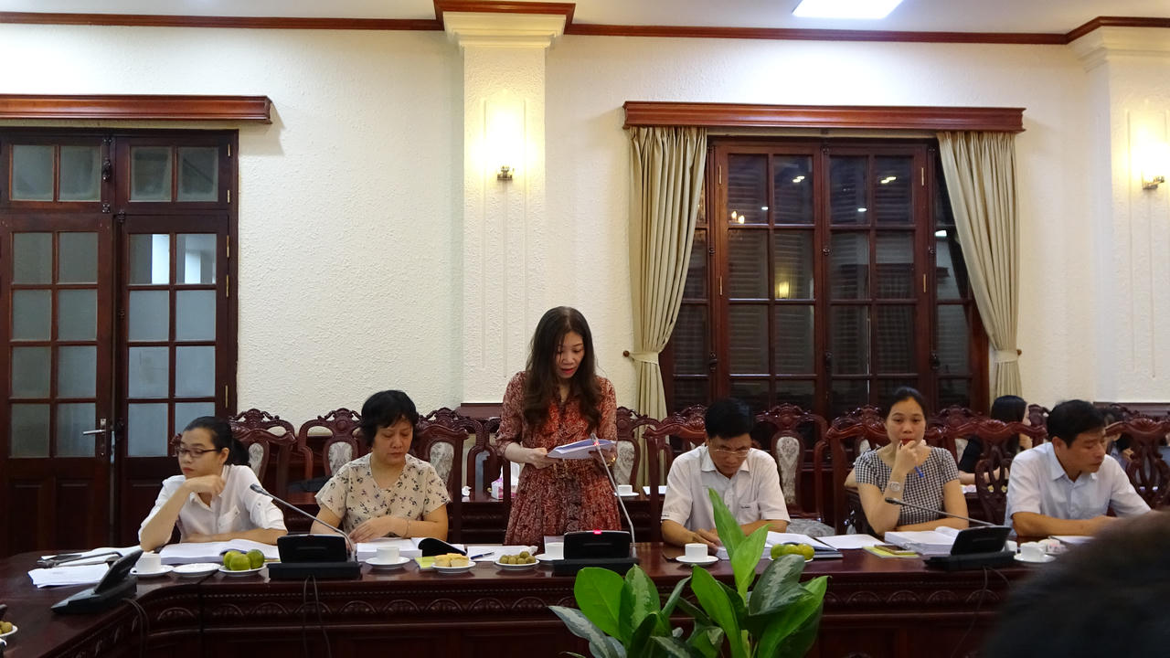 Phải có chính sách phát triển phương tiện giao thông công cộng