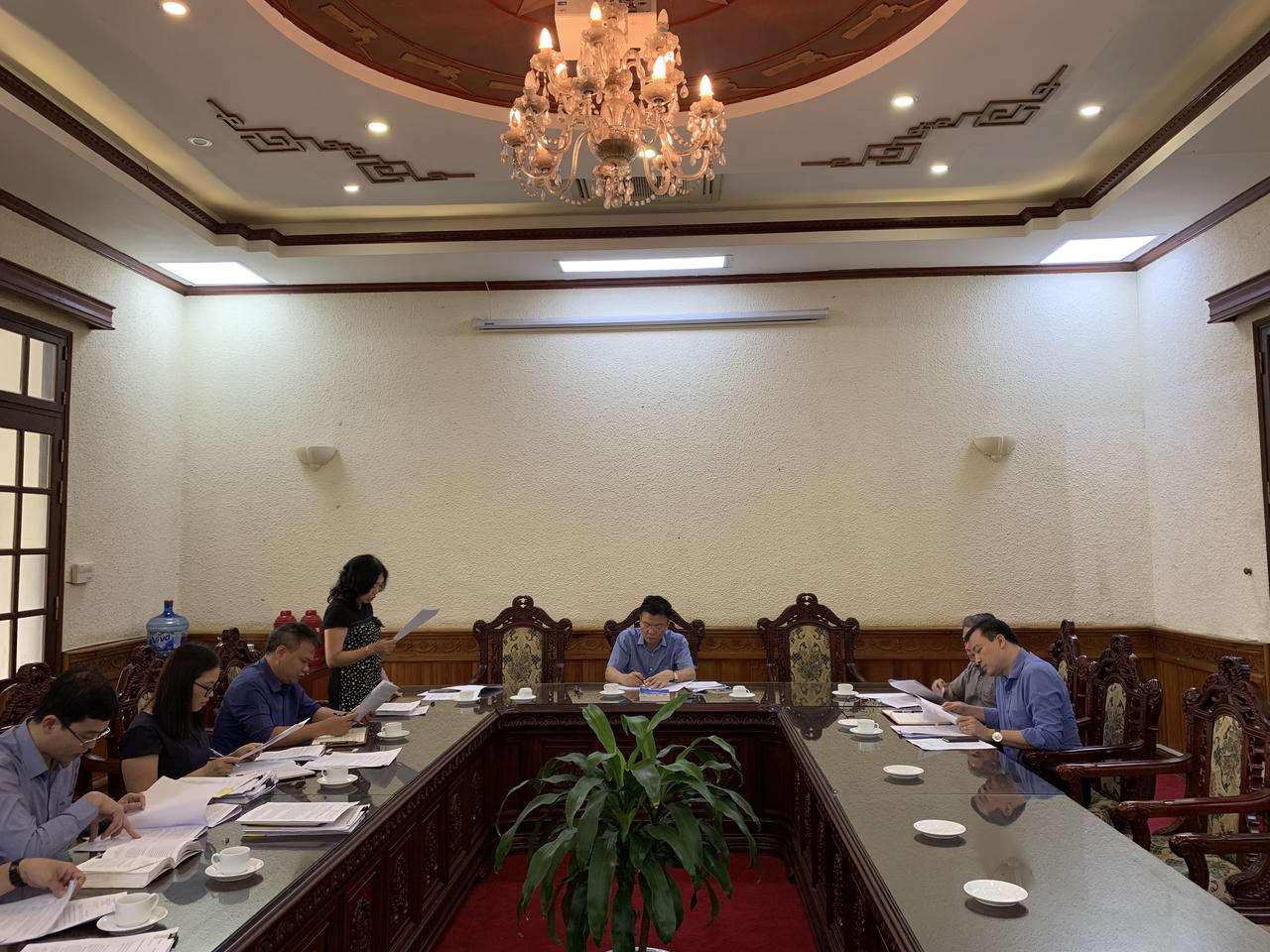 Bộ trưởng Lê Thành Long nghe báo cáo tiếp thu một số dự án Luật