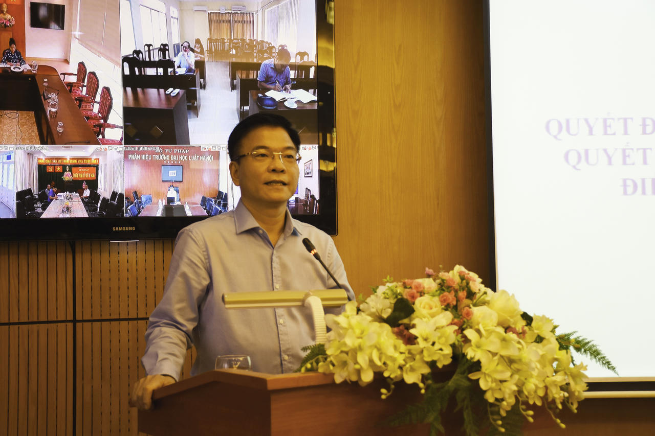 Bộ Tư pháp trao Quyết định điều động, bổ nhiệm lãnh đạo cấp Vụ