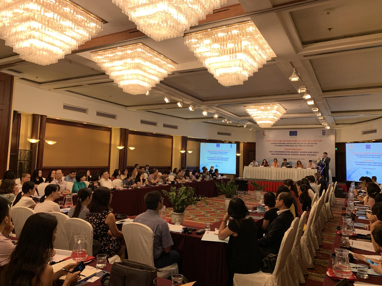 Pháp luật phải là công cụ pháp lý hữu hiệu trong chống phân biệt đối xử với phụ nữ và trẻ em gái