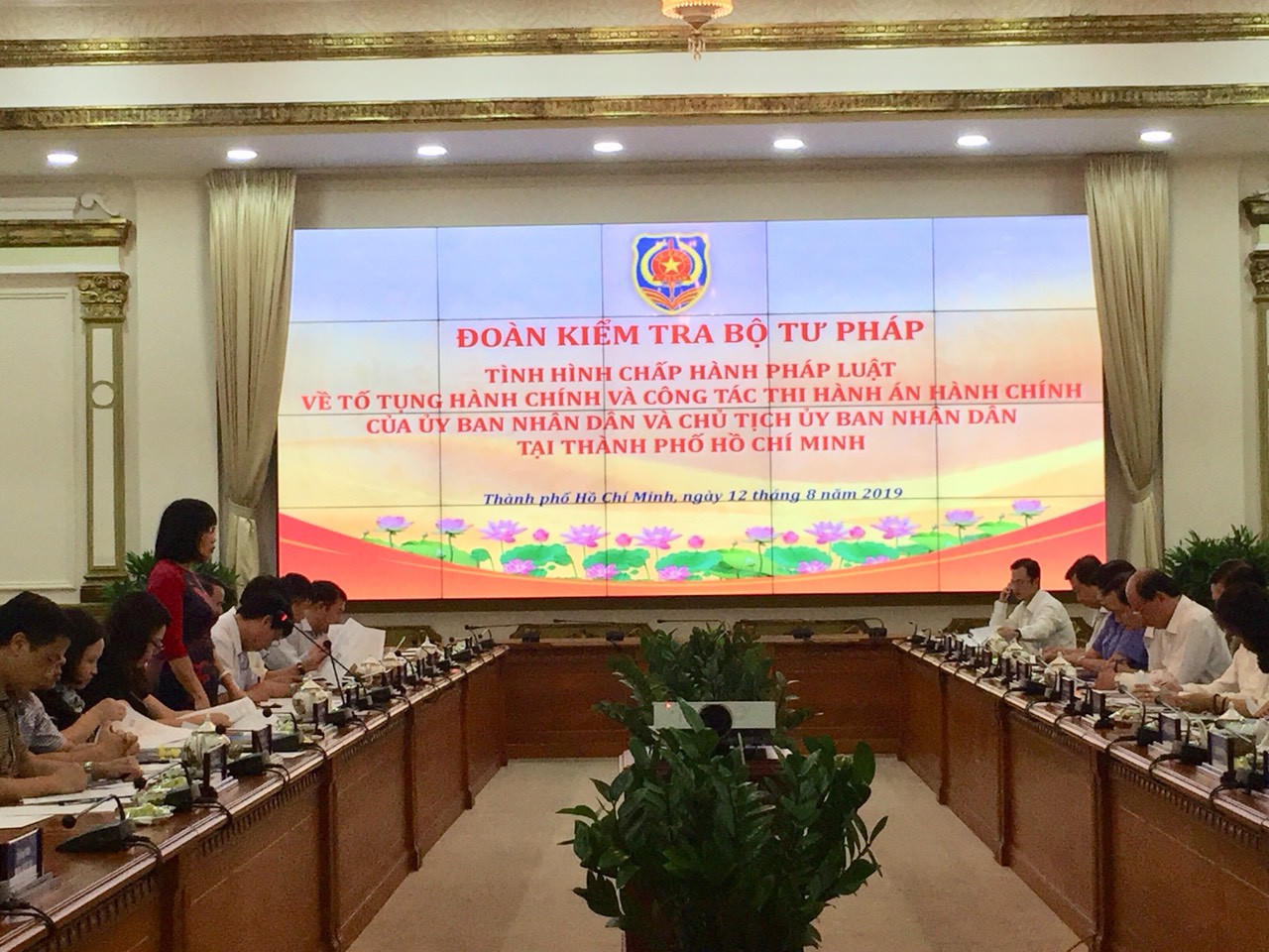 Thứ trưởng Đặng Hoàng Oanh kiểm tra công tác Thi hành án hành chính tại TP HCM