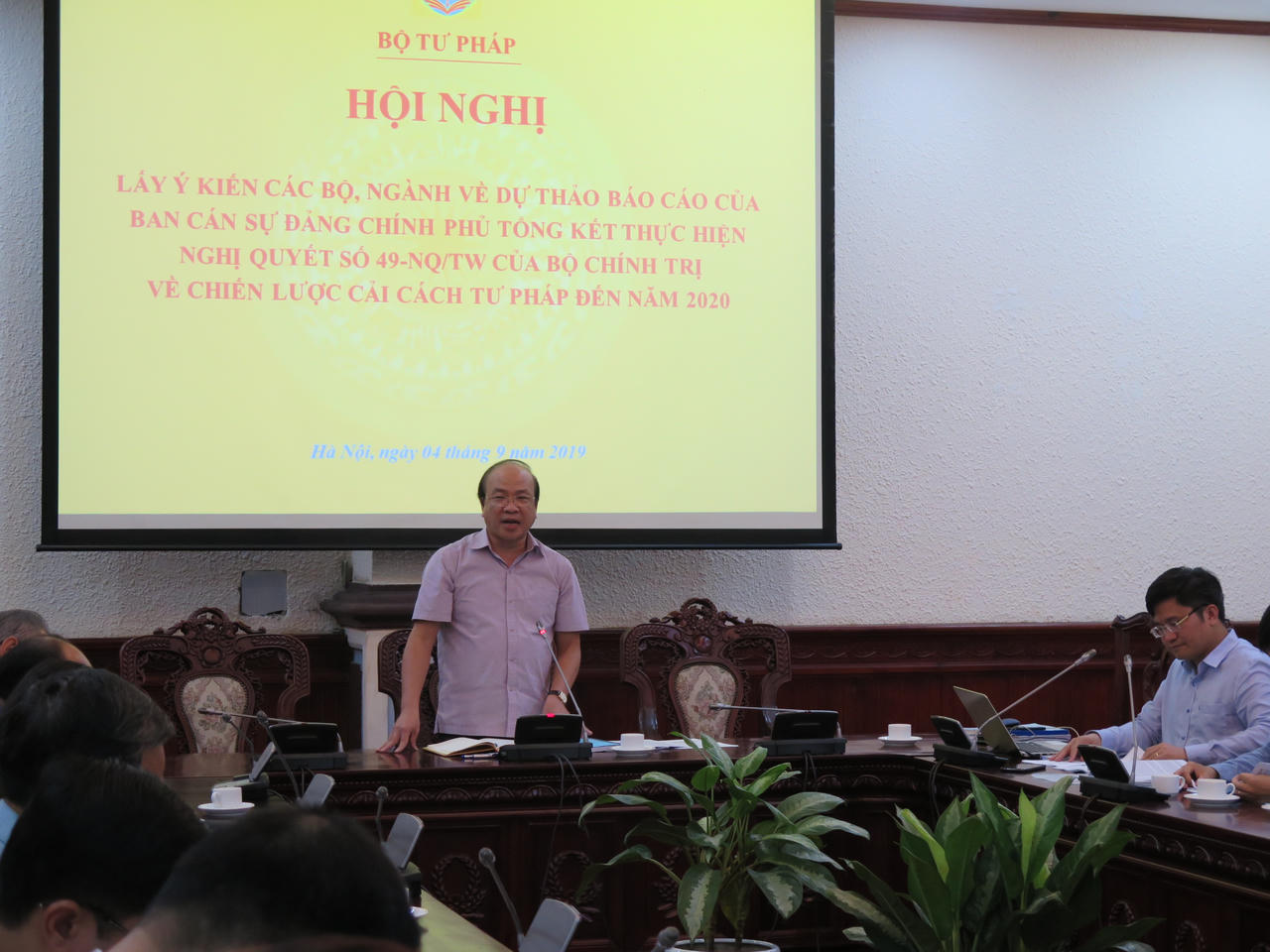 Thứ trưởng Phan Chí Hiếu chủ trì Hội nghị góp ý Dự thảo Báo cáo tổng kết Nghị quyết số 49 – NQ/TW 