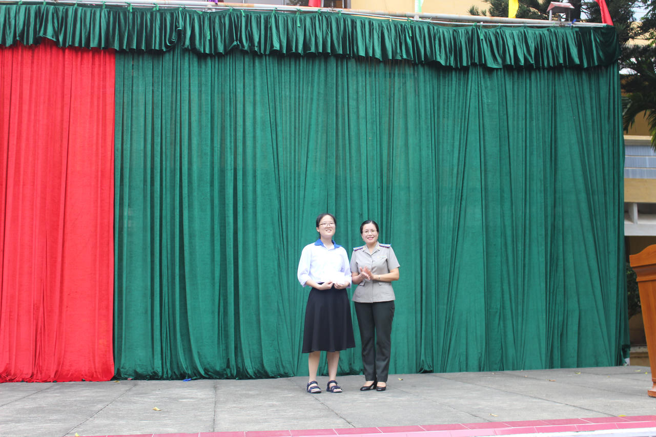 Cục Thi hành án dân sự tỉnh Vĩnh Phúc đồng hành cùng học sinh nghèo vượt khó