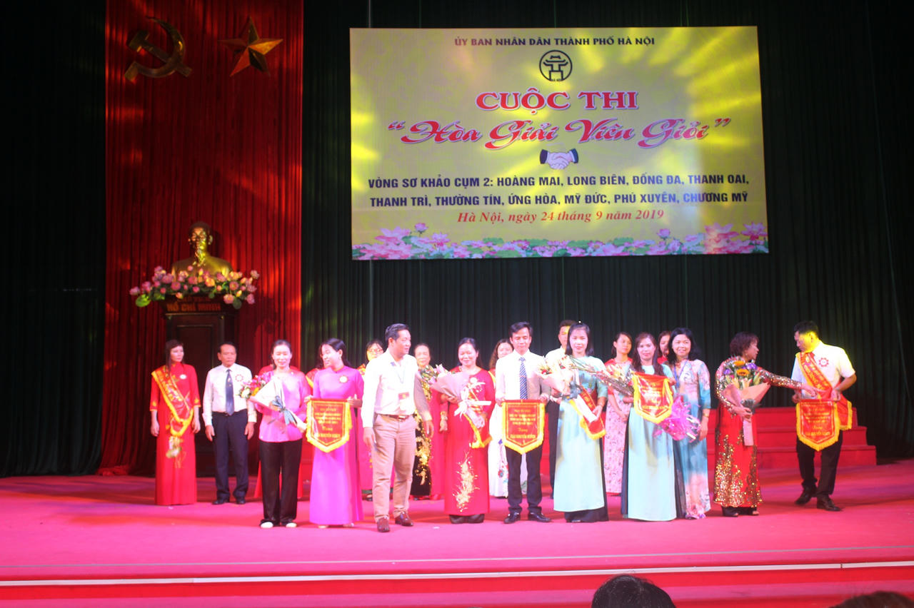 Hòa giải viên giỏi Hà Nội tưng bừng tranh tài