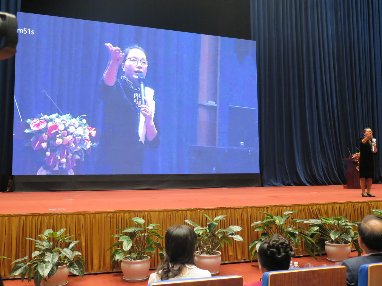 Đại học Luật Hà Nội tổ chức nói chuyện về đạo đức nghề Luật